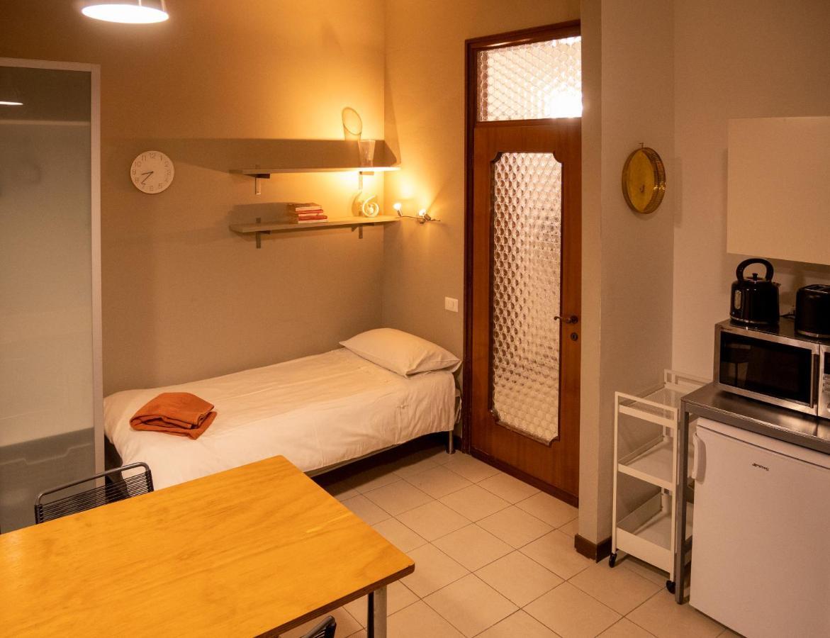 Chambers Short Rentals - Via Gezio Calini Brescia - 2 Studio Flats Dış mekan fotoğraf